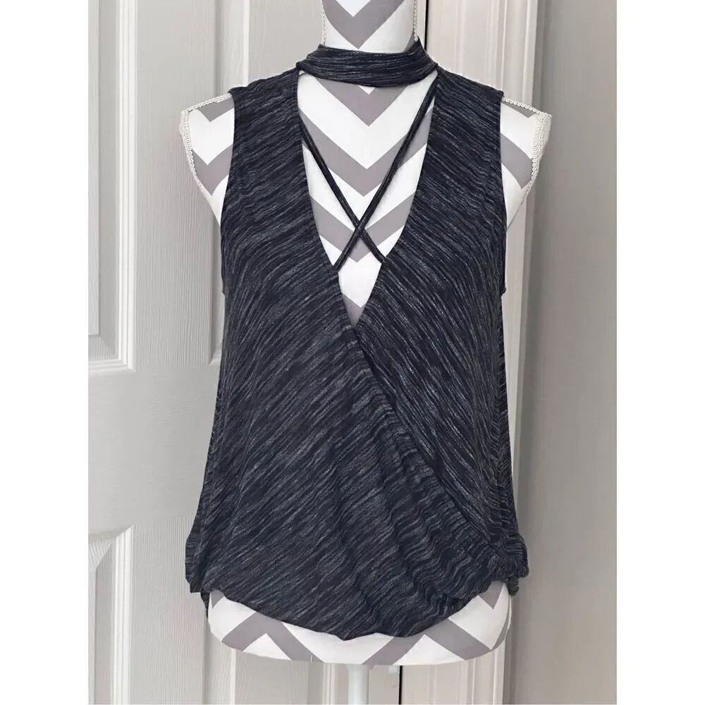 LUSH ladies top